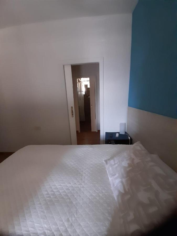 La Casa Di Laura Hotel ปอซซุออลี ภายนอก รูปภาพ