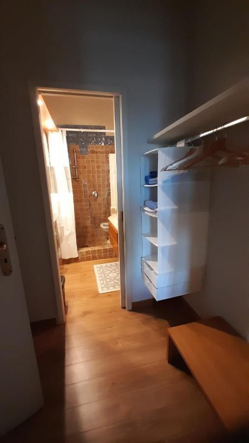 La Casa Di Laura Hotel ปอซซุออลี ภายนอก รูปภาพ