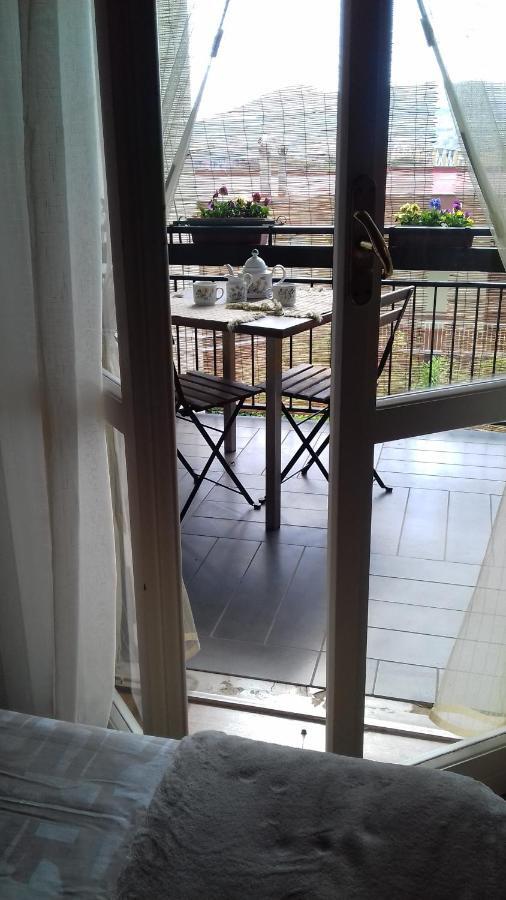 La Casa Di Laura Hotel ปอซซุออลี ภายนอก รูปภาพ