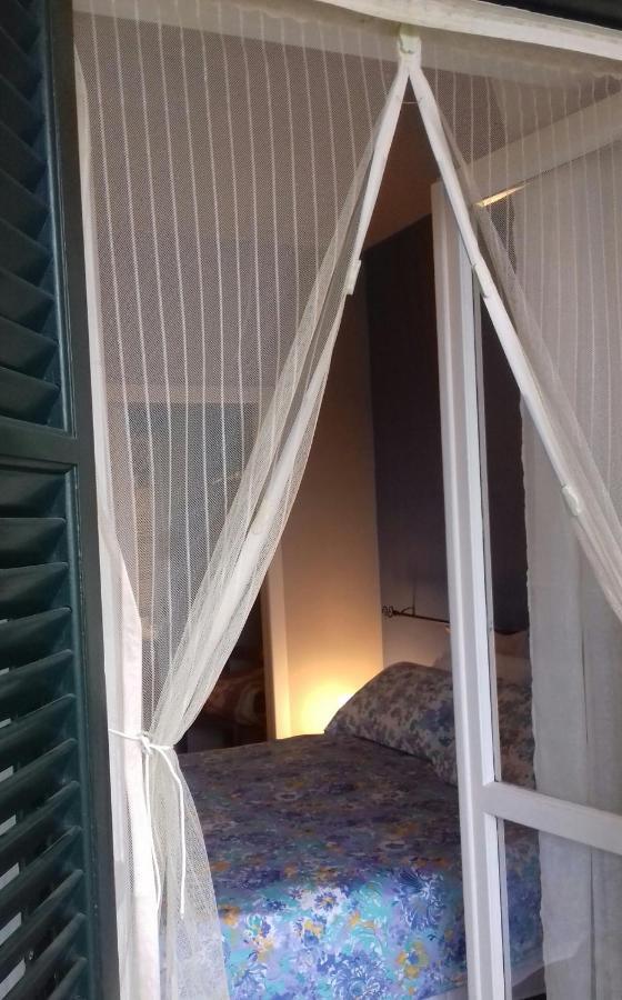 La Casa Di Laura Hotel ปอซซุออลี ภายนอก รูปภาพ